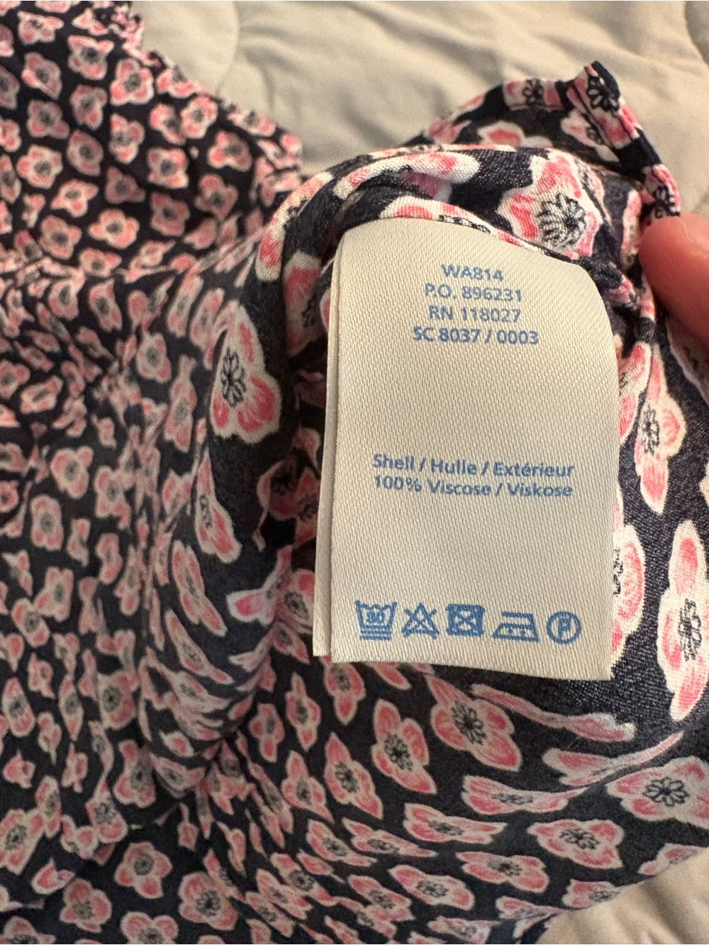 Boden Clara Pintuck Sleeveless Blouse US 6 Floral Print Feminine Key Hole - Picture 5 of 7